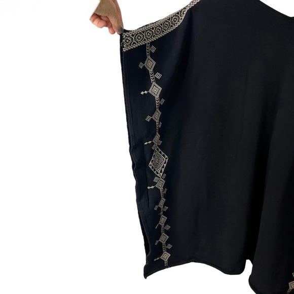 Johnny Was Shobah Long French Terry Poncho Embroidered Black Size Medium 3727JW - Picture 5 of 7